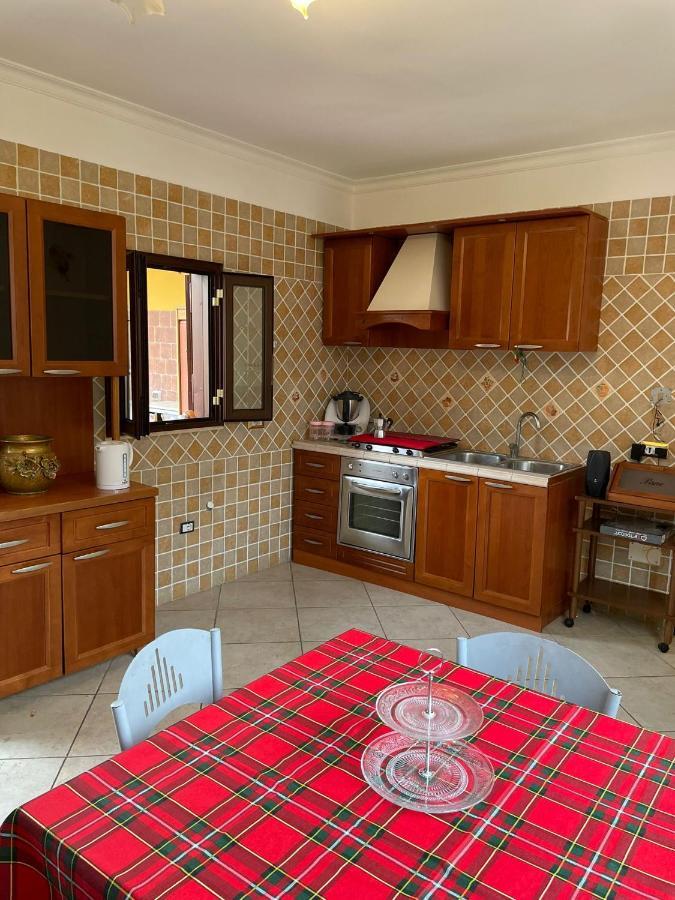 Appartement La Casa Di Mammà à Naples Extérieur photo