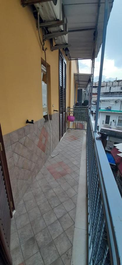 Appartement La Casa Di Mammà à Naples Extérieur photo
