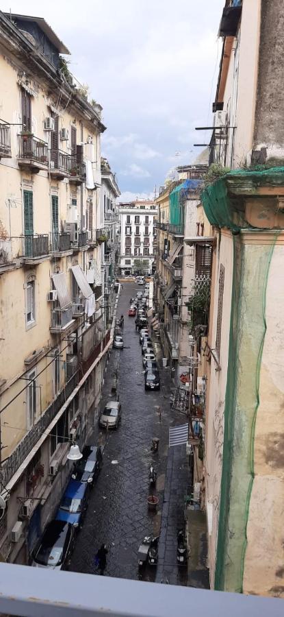 Appartement La Casa Di Mammà à Naples Extérieur photo