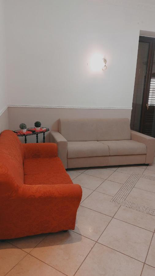Appartement La Casa Di Mammà à Naples Extérieur photo